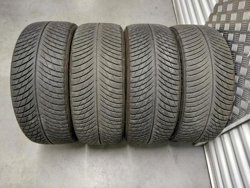 4 winterbanden 235/40-19 96W Michelin (6,5 - 7,0 mm), Auto diversen, Overige Auto diversen, Ophalen
