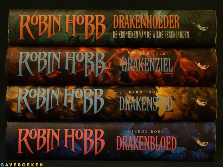 Kronieken van de Wilde Regenlanden - Robin Hobb - 4x - HC, Boeken, Fantasy, Gelezen, Ophalen of Verzenden