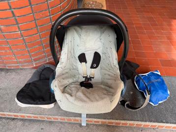 Maxi-Cosi autostoel – goede staat met accessoires beschikbaar voor biedingen