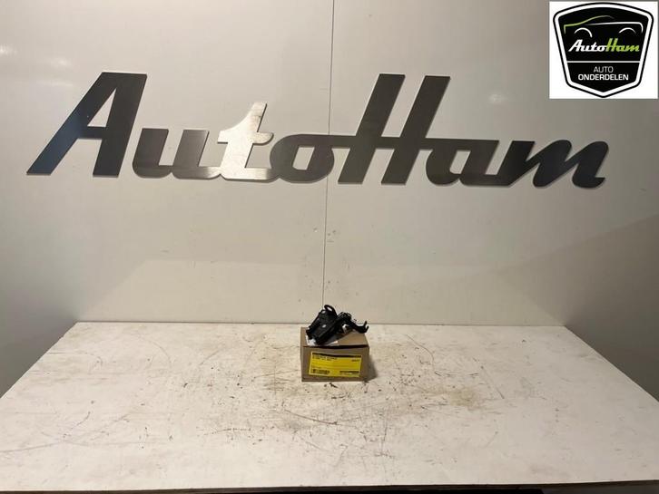 SLOTVANGER ACHTERKLEP Volkswagen Caddy Cargo V (SBA / SBH), Auto-onderdelen, Carrosserie, Volkswagen, Gebruikt