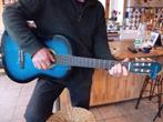 Magnifique guitare classique bleue, Musique & Instruments, Instruments à corde | Guitares | Acoustiques, Enlèvement, Utilisé, Guitare classique ou espagnole