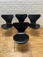 4 x Fritz Hansen vlinderstoel effen zwart Arne Jacobsen, Huis en Inrichting, Stoelen, Ophalen, Design klassieker, Gebruikt, Zwart