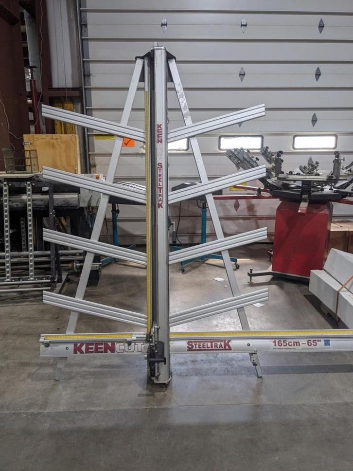 Keencut Steeltrak 165 cm, Bricolage & Construction, Outillage | Fraiseuses, Enlèvement
