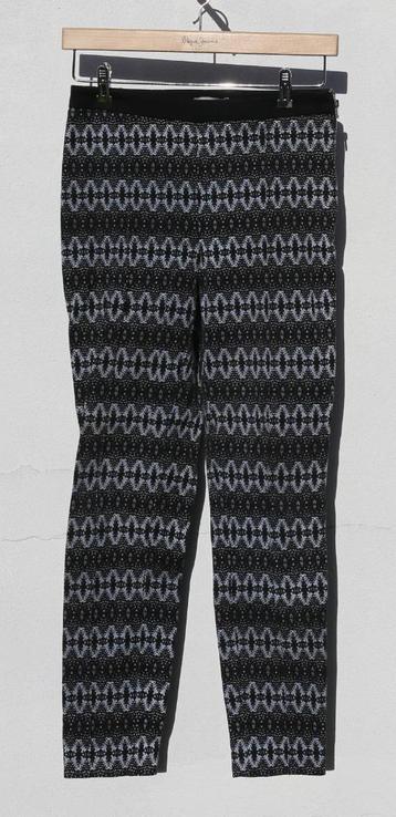 Rechte broek maat S - H&M, Kleding | Dames, H&M, Zwart, Ophalen of Verzenden, Zo goed als nieuw