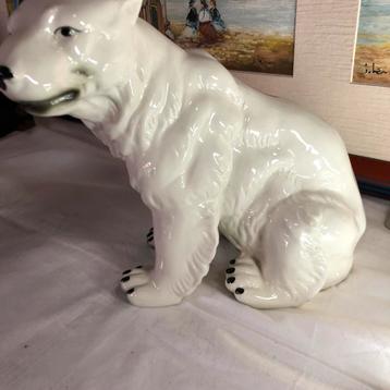Porseleinen  Ijsbeer  gesigneerd NUENDORF  1939 beschikbaar voor biedingen