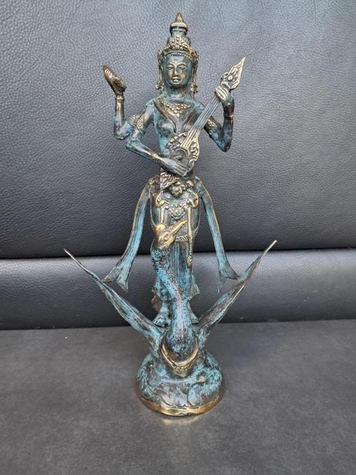 Statue en bronze de la déesse Saraswati/Bharati/Inde, Maison & Meubles, Accessoires pour la Maison | Statues de Bouddha, Neuf