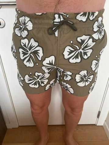 Short de bain vert kiwi taille M, Enlèvement ou Envoi, Short de bain, Vert, Taille 48/50 (M)
