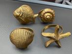 4 Serviet ringen, koper, dia. 4 cm in zeemotief, Ophalen, Gebruikt