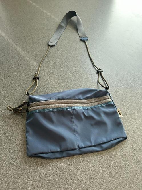 Taikan Sacoche Large - Blue - NEW ! Never Used !, Handtassen en Accessoires, Tassen | Schoudertassen, Nieuw, Overige merken, Blauw