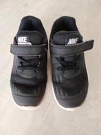 zwarte Nike schoenen / sport schoenen maat 26, Gebruikt, Overige typen, Ophalen of Verzenden, Nike