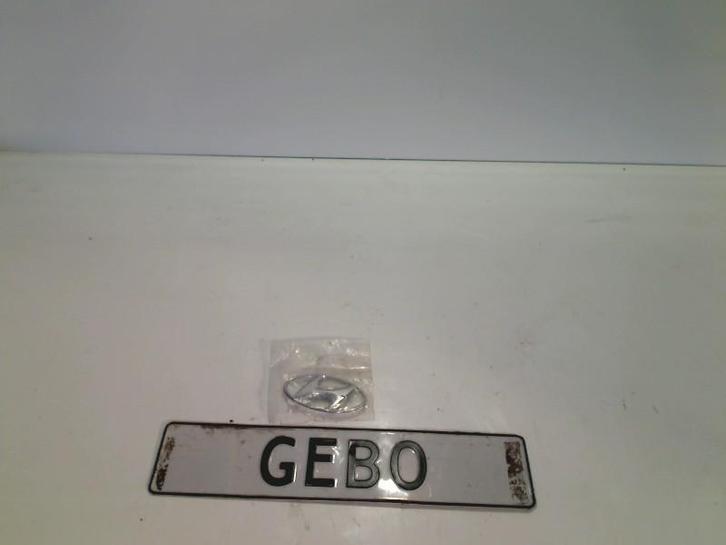 LOGO / EMBLEME Hyundai Atos (01-1997/12-2008) (863003A000), Autos : Pièces & Accessoires, Autres pièces automobiles, Hyundai, Utilisé