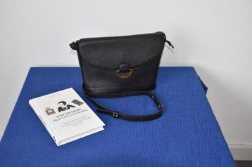 Delvaux Crossbody in zwart leer beschikbaar voor biedingen