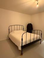 Zwart bedframe en 2 lattenbodems van IKEA, Huis en Inrichting, Slaapkamer | Bedden, Ophalen, Overige materialen, Gebruikt, Zwart