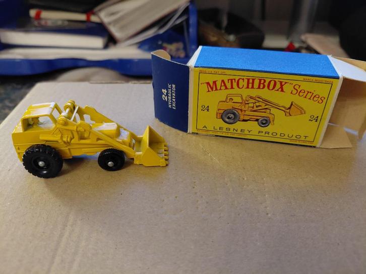 Matchbox 24b hydraulische graafmachine, Hobby en Vrije tijd, Modelauto's | Overige schalen, Zo goed als nieuw, Tractor of Landbouw