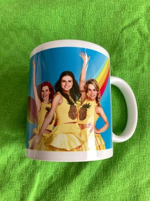 K3 Marthe Hanne Klaasje Pina Colada Mok tas kop Studio 100, Huis en Inrichting, Keuken | Servies, Zo goed als nieuw, Kop(pen) en/of Schotel(s)