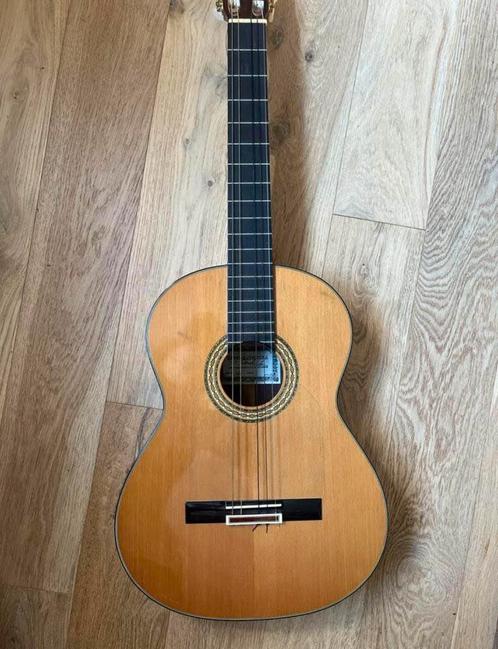 Guitare classique Ryoji Matsuoka M25, Muziek en Instrumenten, Snaarinstrumenten | Gitaren | Akoestisch, Zo goed als nieuw, Ophalen