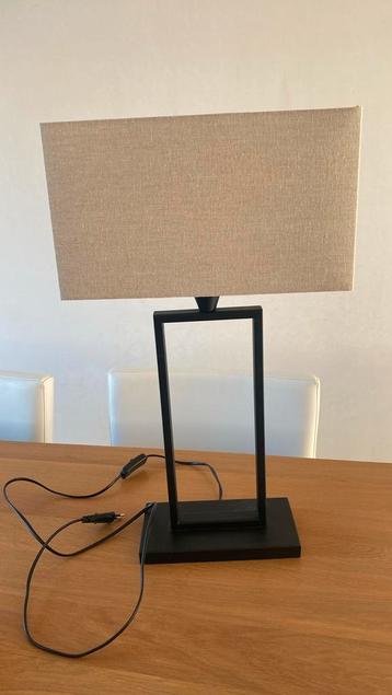 Sfeerlamp beschikbaar voor biedingen