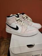 Air jordan 1 mid light violet black/white 36,5, Ophalen of Verzenden