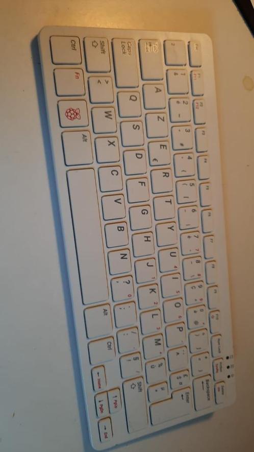 Raspberry Pi 400 (all-in-one computer), Computers en Software, Desktop Pc's, Zo goed als nieuw, Minder dan 2 Ghz, Ophalen of Verzenden