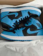 Jordan 1 mid university bleu black, Kleding | Heren, Schoenen, Blauw, Nieuw, Ophalen of Verzenden, Sneakers