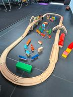 Houten trein met toebehoren, Kinderen en Baby's, Speelgoed | Houten speelgoed, Ophalen, Zo goed als nieuw