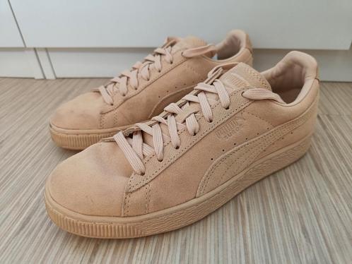 Puma suede classic tonal sneaker, Vêtements | Femmes, Chaussures, Comme neuf, Sneakers et Baskets, Beige, Enlèvement ou Envoi