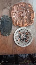 3 plaques plateaux commémoratifs en bronze étain etc..., Enlèvement ou Envoi