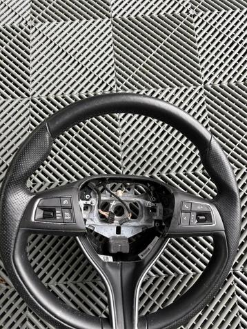 Volant Maserati sans airbag beschikbaar voor biedingen