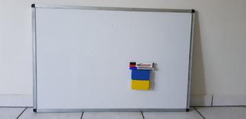 Magnetisch Whiteboard 90x60cm beschikbaar voor biedingen