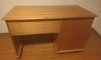 Hardhouten bureau (niet demonteerbaar), Ophalen, Gebruikt, Bureau