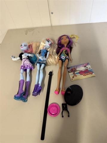 Monster High Abbey Bominable poppen - pop, Verzamelen, Poppen, Ophalen of Verzenden, Zo goed als nieuw, Pop