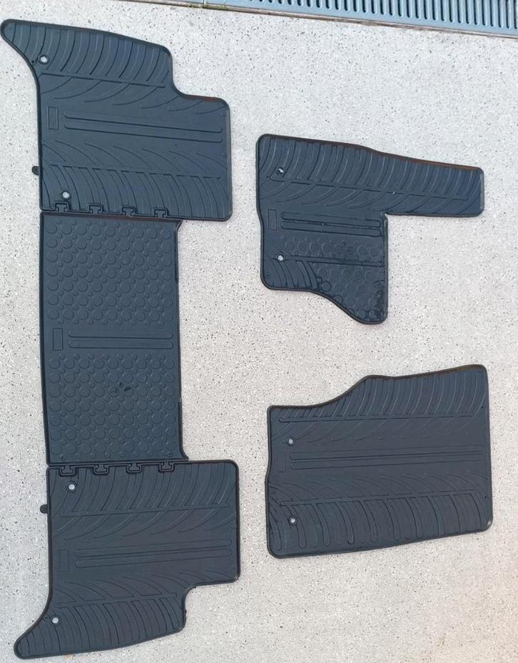 Land Rover Discovery 5 rubberen matten set, Auto diversen, Automatten, Zo goed als nieuw, Ophalen
