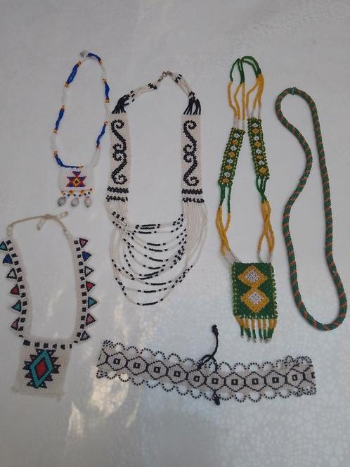 Colliers de perles d'Afrique du Sud, du Lesotho et du Swazil, Antiquités & Art, Art | Art non-occidental, Enlèvement ou Envoi