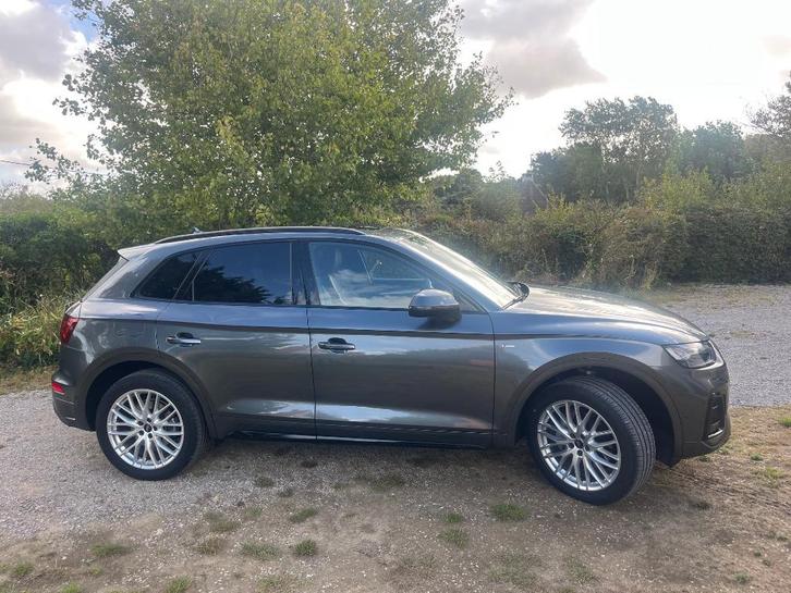 AUDI Q 5 TFSIe, Autos, Audi, Particulier, Q5, Caméra 360°, 4x4, ABS, Caméra de recul, Régulateur de distance, Airbags, Air conditionné