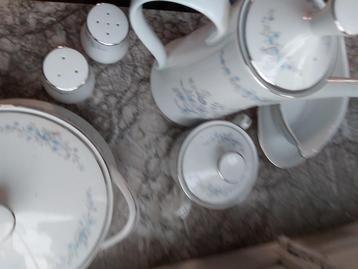 Orient bleu servies beschikbaar voor biedingen