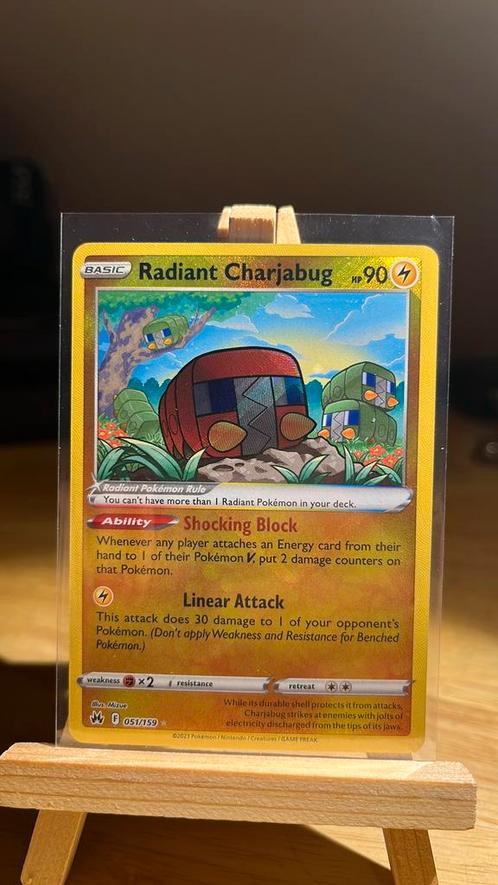 Boug Radiant Charjabug #051, Hobby & Loisirs créatifs, Jeux de cartes à collectionner | Pokémon, Enlèvement ou Envoi