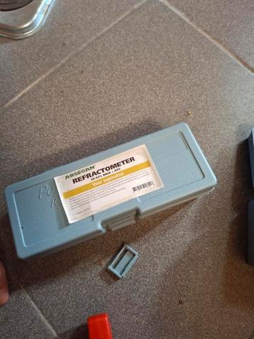 Refractometer beschikbaar voor biedingen