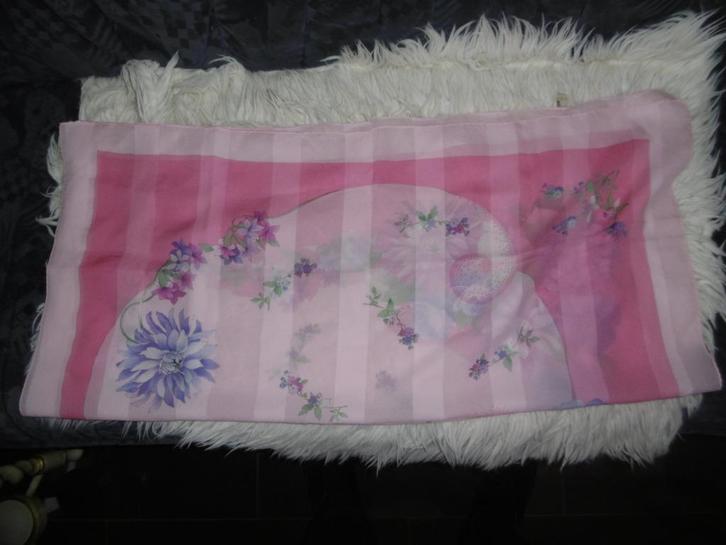kledij dames 5 sjaals in zijde en polyester, Kleding | Dames, Mutsen, Sjaals en Handschoenen, Zo goed als nieuw, Sjaal, Ophalen of Verzenden