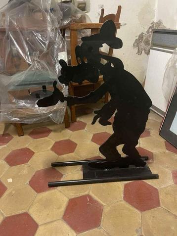 Grande figurine Decoration Disney Goofy en métal noir beschikbaar voor biedingen