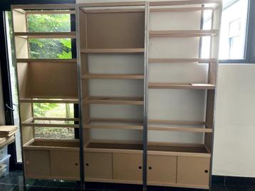 Kewlox boekenkast (3-delig) – totaal 232  240  32 cm – per beschikbaar voor biedingen
