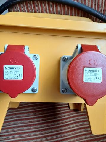 contactdoos met 8 aansluitingen 300€ beschikbaar voor biedingen