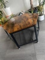 Salon Tafel industriële stijl ijzer en hout 75x75x45, Huis en Inrichting, Ophalen, Zo goed als nieuw