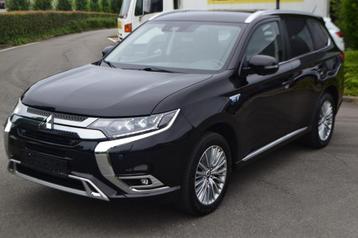 Mitsubishi Outlander 2.4i 4WD PHEV