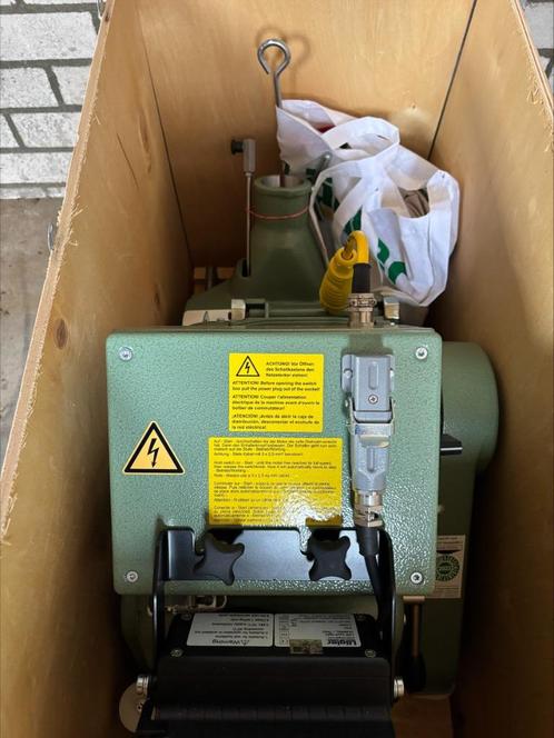 NIEUW Lagler Hummel parketschuurmachine parket schuurmachine, Doe-het-zelf en Bouw, Gereedschap | Schuurmachines, Nieuw, Bandschuurmachine