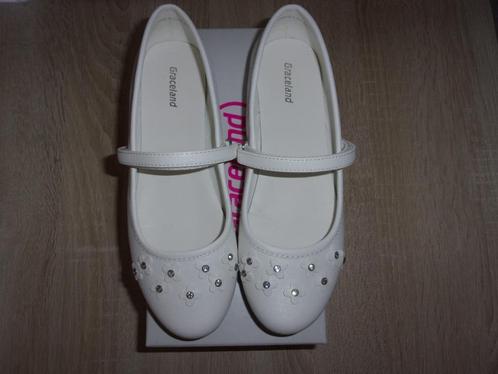 Hele mooie meisjes schoentjes. Maat 35, Kinderen en Baby's, Kinderkleding | Schoenen en Sokken, Nieuw, Schoenen, Meisje, Ophalen of Verzenden