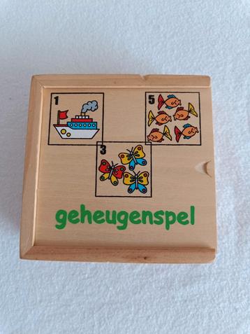 Houten geheugenspel, kinderen  beschikbaar voor biedingen