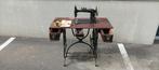 ancienne table / machine à coudre DOMESTIC (+/- 1900), Antiquités & Art, Antiquités | Machines à coudre, Enlèvement