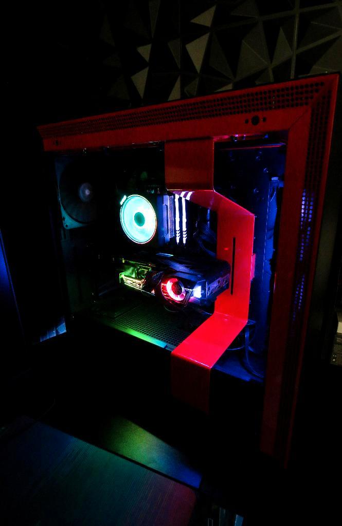 Gaming PC - HIGH END, Informatique & Logiciels, Ordinateurs de bureau, Comme neuf, 4 Ghz ou plus, SSD, 32 GB, Avec carte vidéo