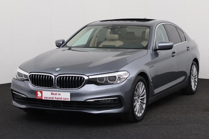 BMW 5 Serie 530 e iA PERFORMANCE PHEV e iA PERFORMANCE PHEV, Auto's, BMW, Bedrijf, Te koop, 5 Reeks, Achteruitrijcamera, Airconditioning
