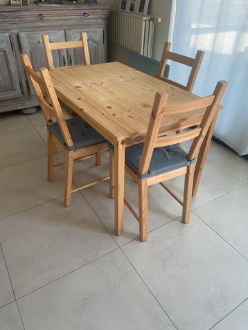 Table à manger IVAR avec 4 chaises